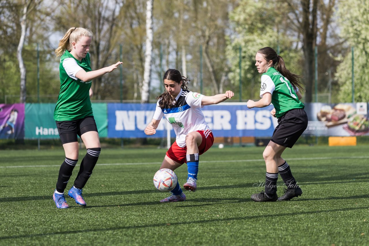 Bild 275 - wCJ Hamburger SV - Heeslinger SC : Ergebnis: 7:0